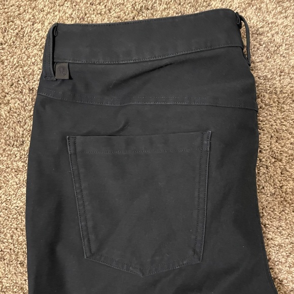Lululemon ABC Crop relaxed size 32 - Picture 2 of 2
